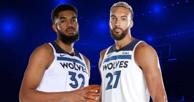 国王杯十六强抽签悬念重重！巴萨皇马将与草根球队上演圣诞大战（国王杯16强抽签悬念丛生：巴萨皇马圣诞迎战草根球队）