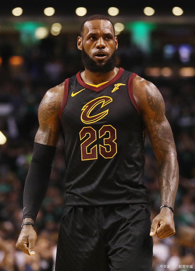 詹姆斯放弃得分上双记录，最后一传助攻八村垒绝杀，湖人险胜猛龙（舍弃两位数得分纪录，詹姆斯末秒妙传八村垒完成绝杀，湖人险胜猛龙）