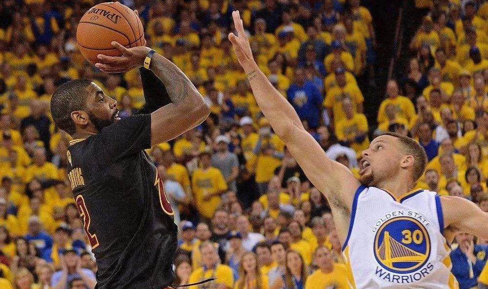 卡拉格：利物浦必须冬窗购买一名中后卫，队内储备已岌岌可危（卡拉格：利物浦后防告急，冬窗必须引进中后卫）