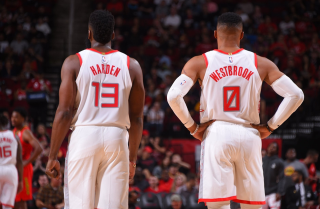 世界杯门票销量已近两百万张，第三阶段门票销售12月11日开始（世界杯门票销量逼近200万张，第三阶段售票将于12月11日启动）