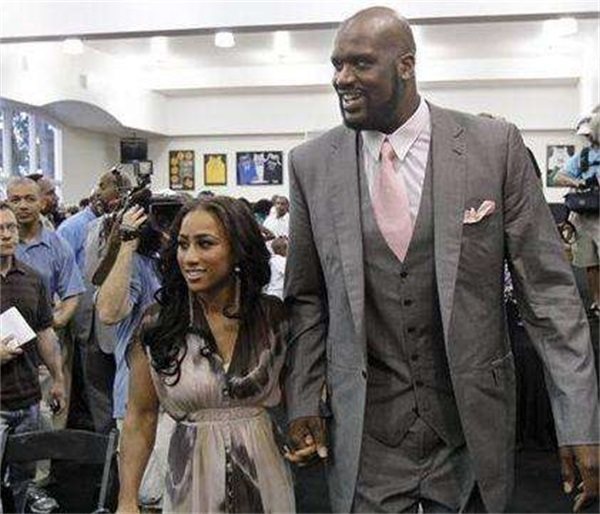 连续9场欧冠丢球，巴萨追平球队欧冠最长丢球纪录（欧冠连续9场被破门，巴萨追平队史最长纪录）