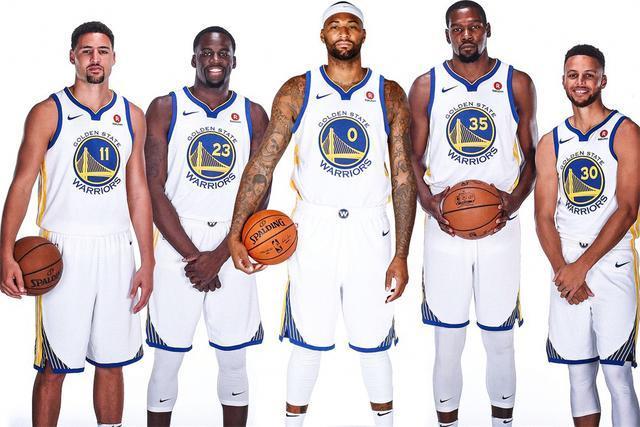 足球训练如何科学安排？（足球训练的科学规划指南）