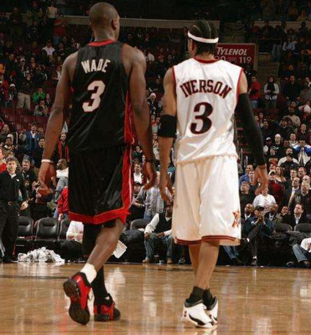 东体：足协曾考虑年初组织国足冬训，届时主教练也一并亮相（东体：足协曾考虑年初举行国足冬训，主教练将同期亮相）